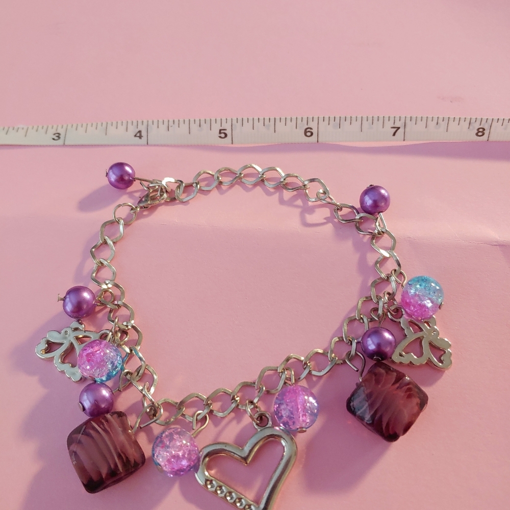 Pretty Purple Heart Bracelet (Handmade) - Picture 3 of 3